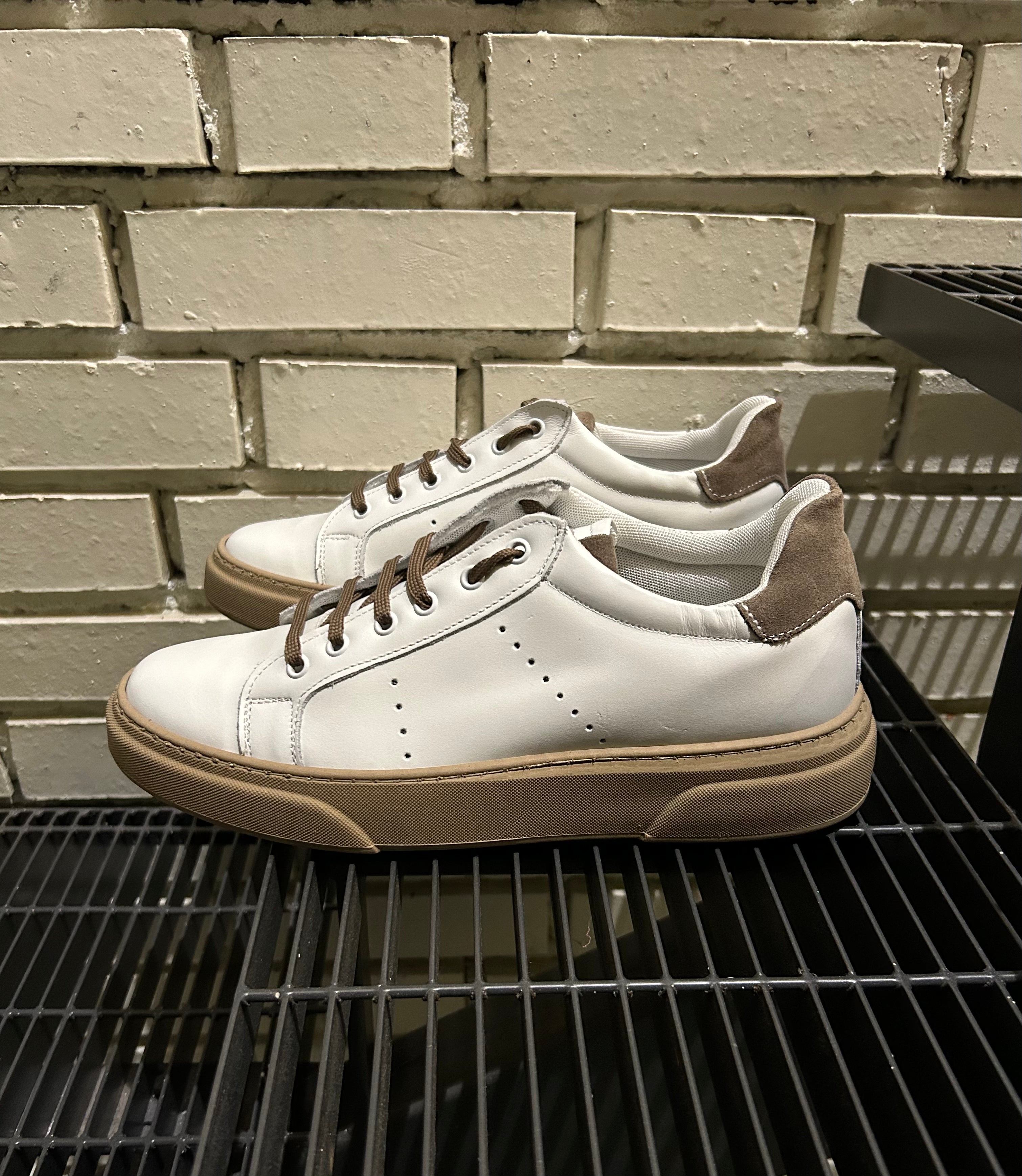 Sneaker "CHEERS"