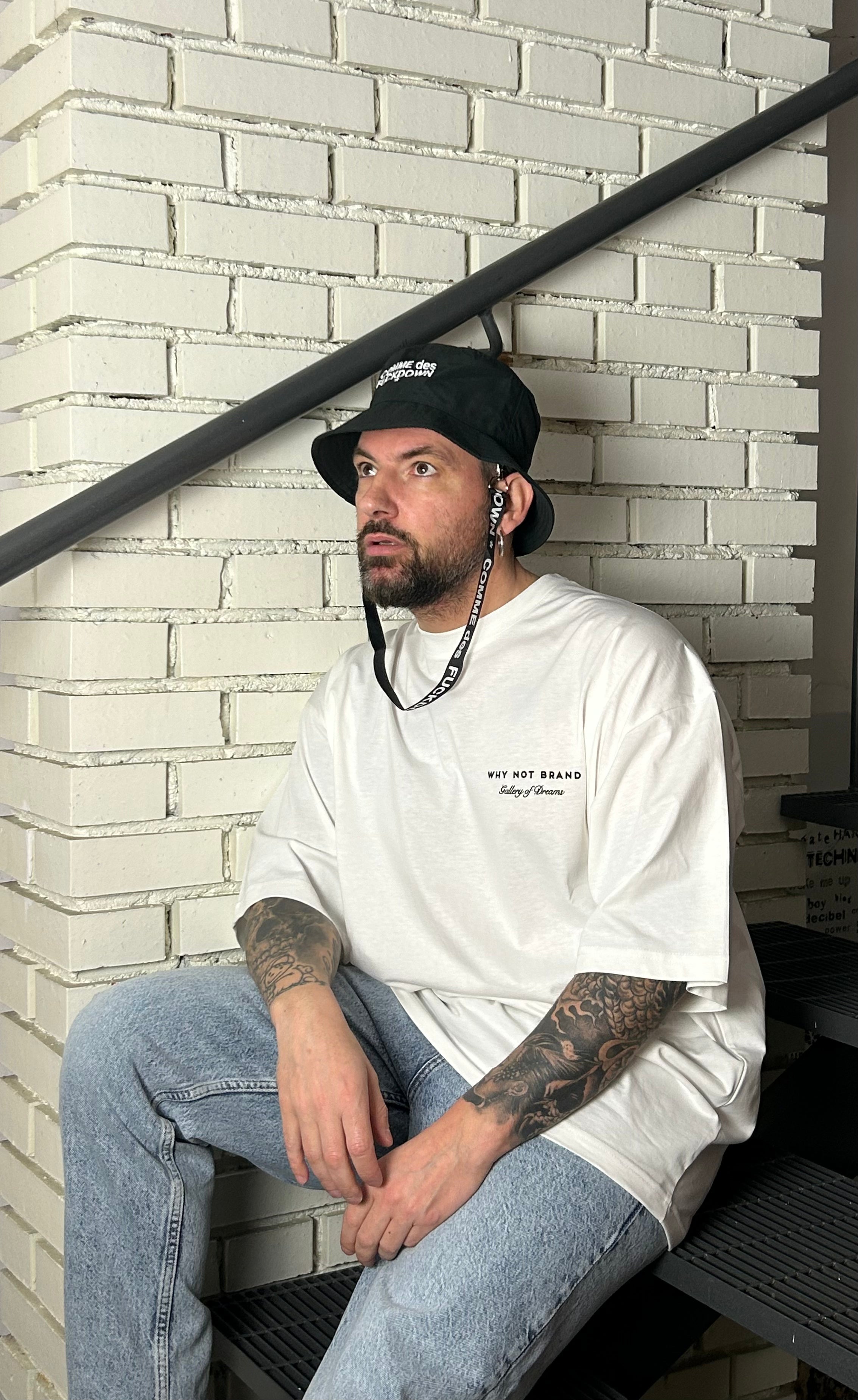 T-Shirt "GALLERY"