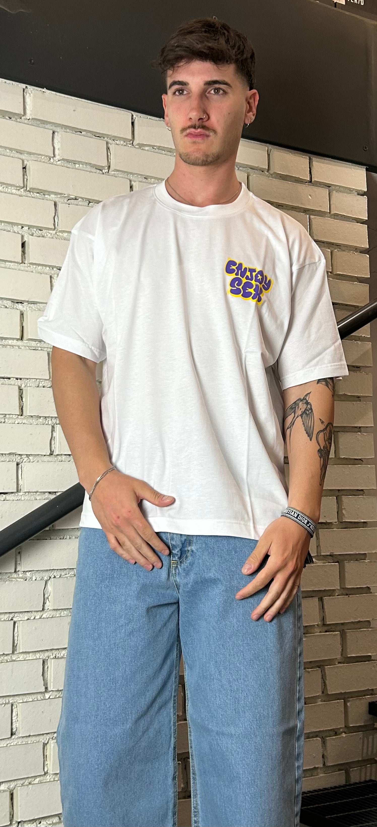 T-Shirt "ENJOY"