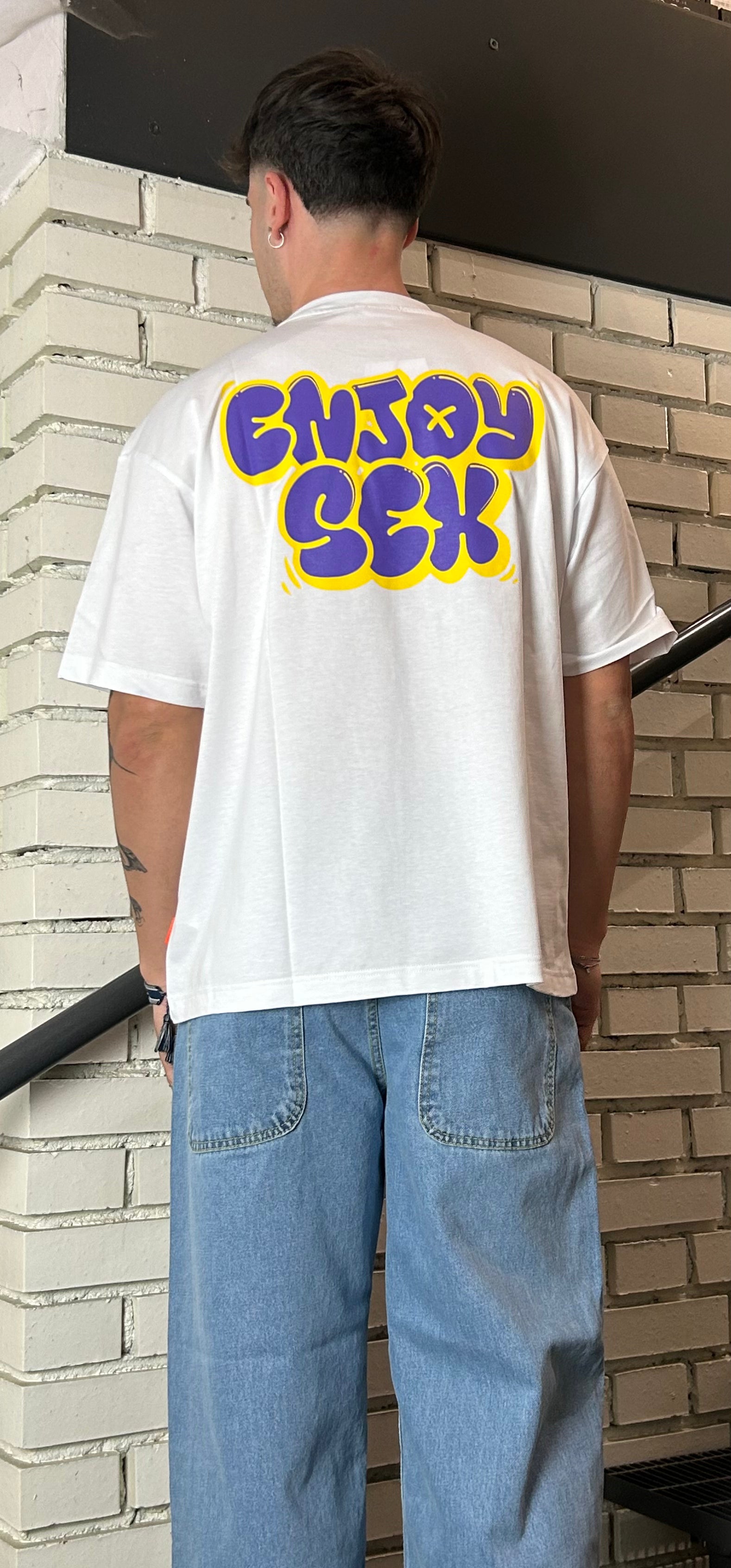 T-Shirt "ENJOY"